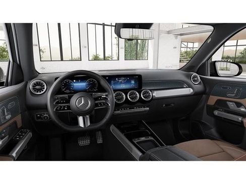 New 2026 Mercedes-Benz GLB 250 4MATIC image 3