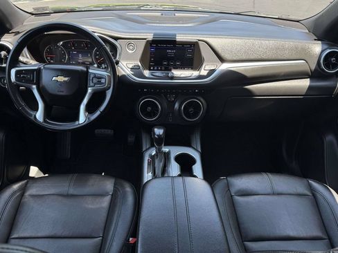 Used 2020 Chevrolet Blazer LT AWD/4WD image 3