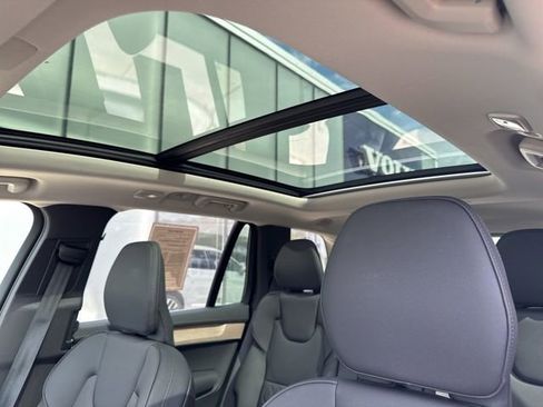 Certified 2025 Volvo XC90 B6 Plus AWD/4WD image 27