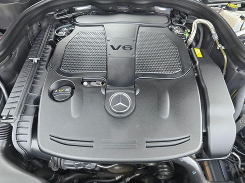 Used 2014 Mercedes-Benz E 350 4MATIC Sedan image 7