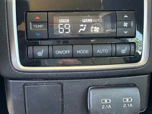 Used 2019 Subaru Ascent Limited w/ Popular Package #2 image 34