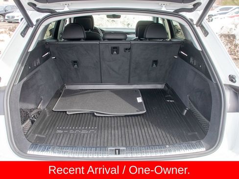 Used 2021 Audi e-tron Premium Plus w/ Premium Plus Package image 15