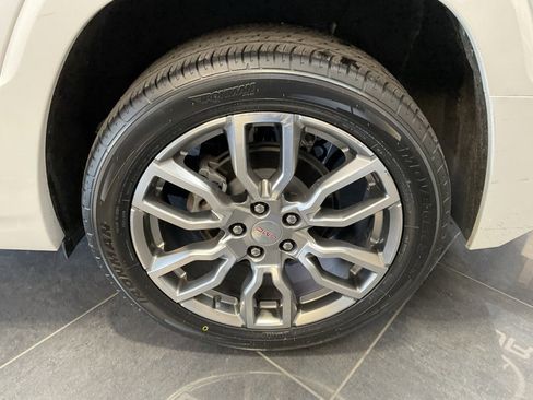 Used 2022 GMC Terrain Denali w/ Denali Premium Package image 7