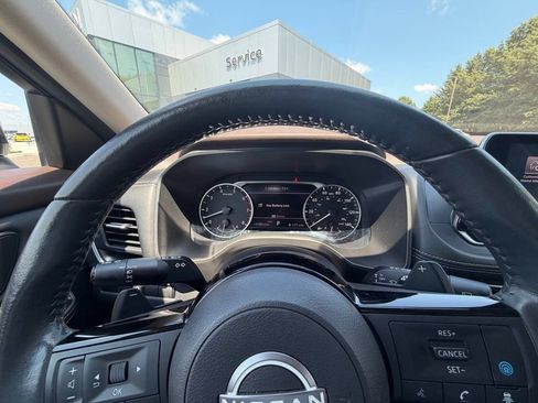 Certified 2023 Nissan Rogue SV w/ SV Premium B Package AWD/4WD image 10
