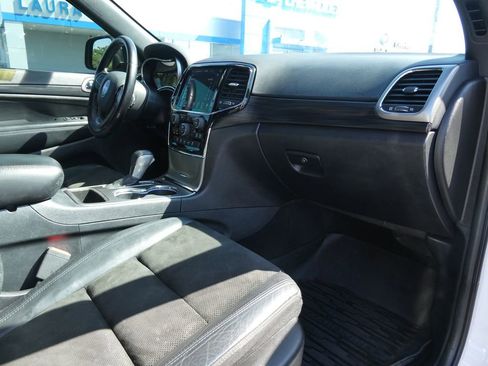 Used 2020 Jeep Grand Cherokee Altitude AWD/4WD image 14