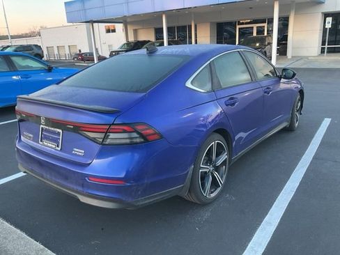 Used 2024 Honda Accord Sport image 7