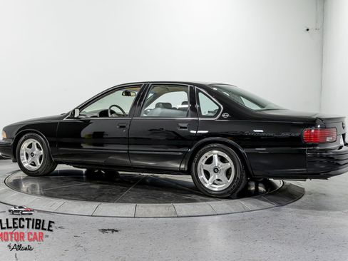 Used 1996 Chevrolet Impala SS RWD image 14