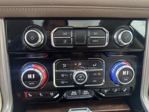 Used 2021 GMC Yukon XL Denali w/ Denali Ultimate Package image 26