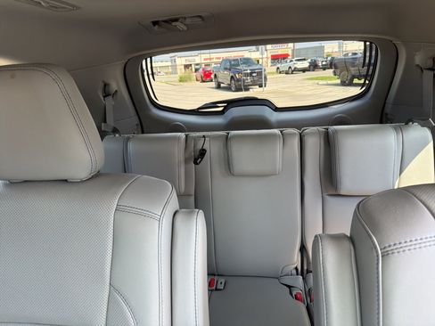 Used 2018 Toyota Highlander Limited AWD/4WD image 10