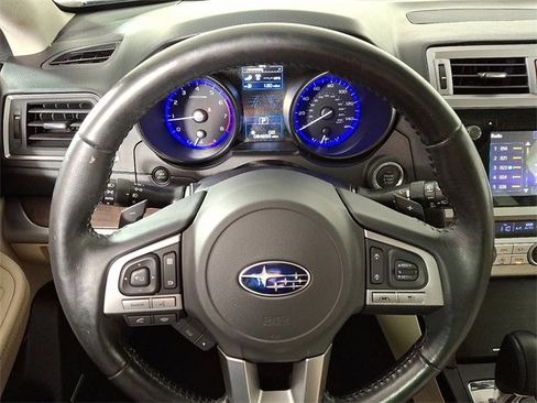 Used 2016 Subaru Outback 2.5i Limited image 21