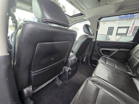 Used 2015 Nissan Titan PRO-4X w/ Pro-4x Luxury Package image 28