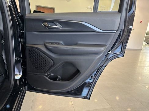 New 2025 Jeep Grand Cherokee Altitude image 48