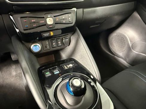 Used 2021 Nissan Leaf SV image 25