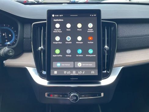 Certified 2025 Volvo XC90 B6 Core AWD/4WD image 22