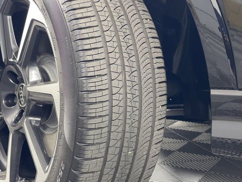 New 2025 Audi Q3 2.0T Premium Plus image 8