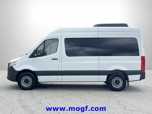 Used 2024 Mercedes-Benz Sprinter 2500 image 22