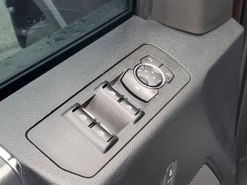 Used 2018 Ford F150 XLT w/ Equipment Group 302A Luxury image 9