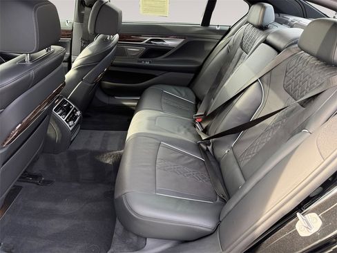 Used 2021 BMW 745e xDrive 745e xDrive w/ M Sport Package image 13