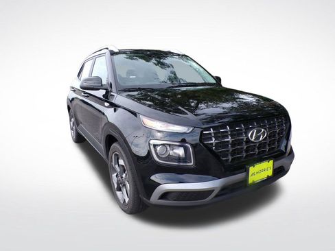 Used 2025 Hyundai Venue SEL FWD image 7