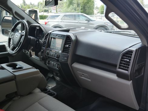 Used 2018 Ford F150 XLT w/ Equipment Group 302A Luxury AWD/4WD image 27