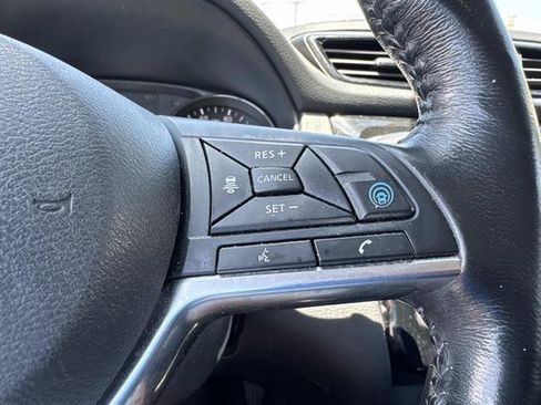 Used 2019 Nissan Rogue Sport SV w/ Technology Package AWD/4WD image 13