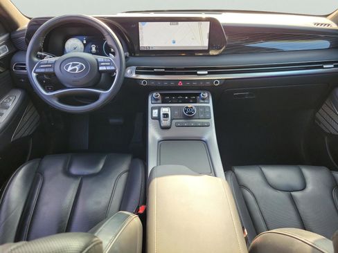 Used 2024 Hyundai Palisade Calligraphy image 8
