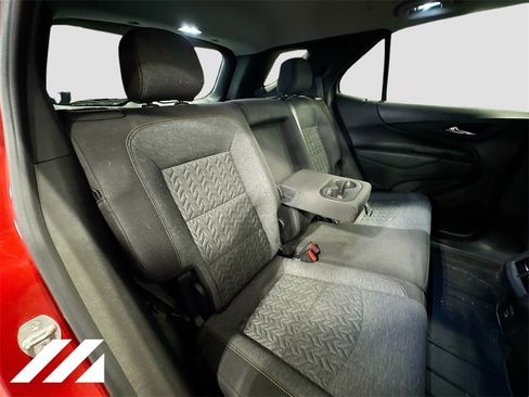 Used 2023 Chevrolet Equinox LT image 28