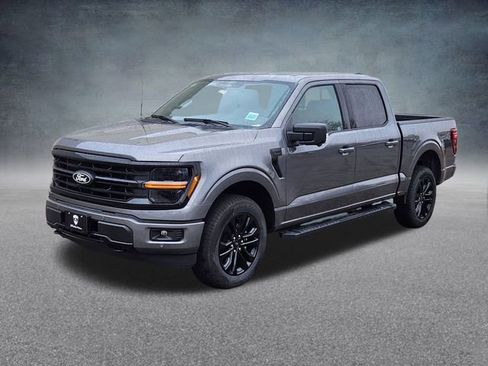 New 2025 Ford F150 XLT w/ Equipment Group 303A High image 3