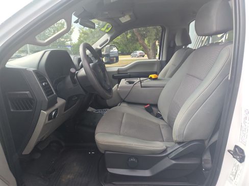 Used 2022 Ford F550 4x4 Regular Cab Super Duty image 10