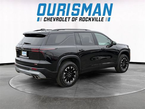 Used 2024 Chevrolet Traverse Z71 w/ Enhanced Driving Package image 6