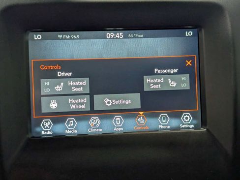 Used 2020 Jeep Compass Latitude w/ Cold Weather Group AWD/4WD image 25