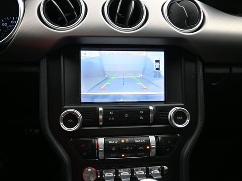 Used 2019 Ford Mustang Premium image 17