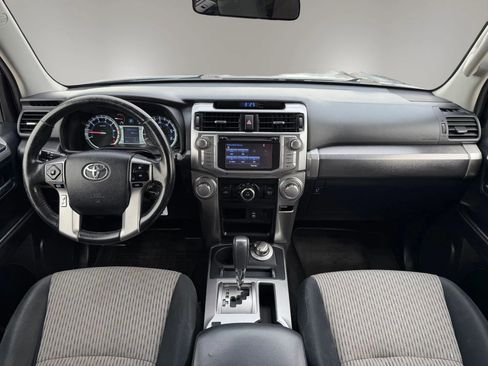 Used 2014 Toyota 4Runner SR5 AWD/4WD image 19