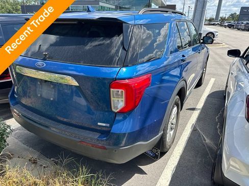 Used 2020 Ford Explorer XLT AWD/4WD image 3