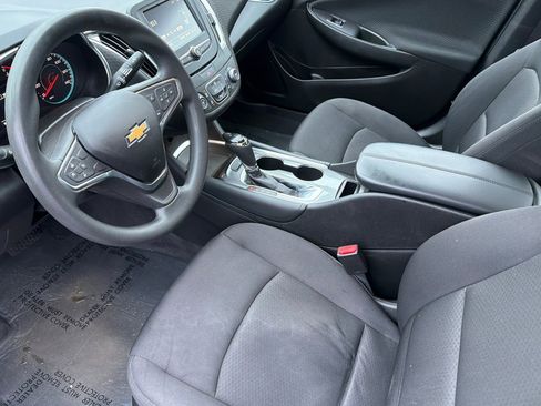 Used 2018 Chevrolet Malibu LT image 7