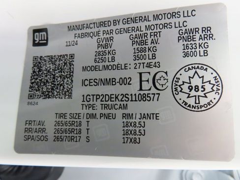 Used 2025 GMC Canyon AT4 w/ Technology Plus Package image 60