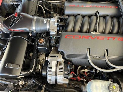 Used 1998 Chevrolet Corvette Convertible w/ Memory Pkg image 13