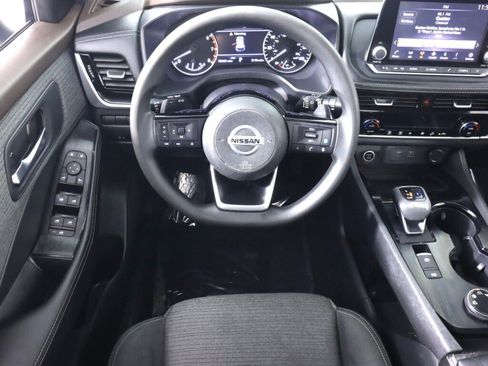 Used 2021 Nissan Rogue SV AWD/4WD image 31