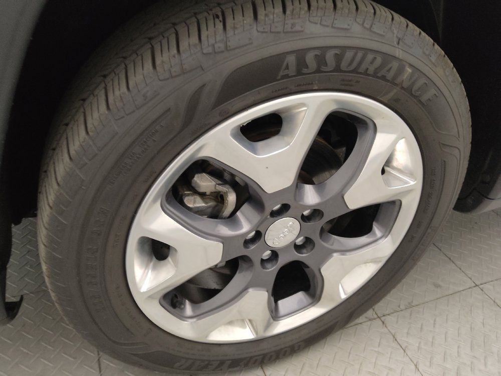 Used 2021 Jeep Compass Limited FWD image 31