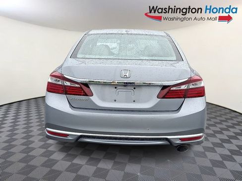 Used 2017 Honda Accord EX-L image 5