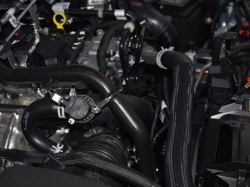 New 2025 Ford Bronco Badlands w/ Sasquatch Package AWD/4WD image 23