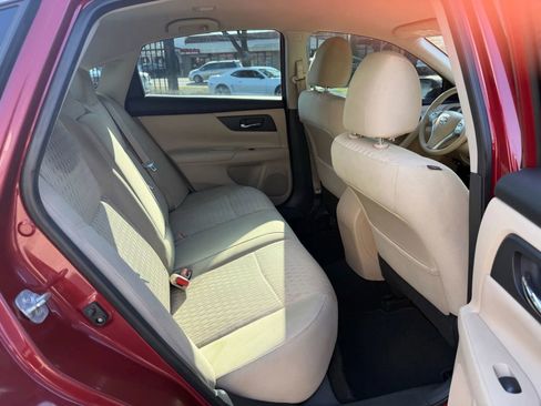 Used 2017 Nissan Altima 2.5 S w/ Power Driver Seat Package FWD image 17