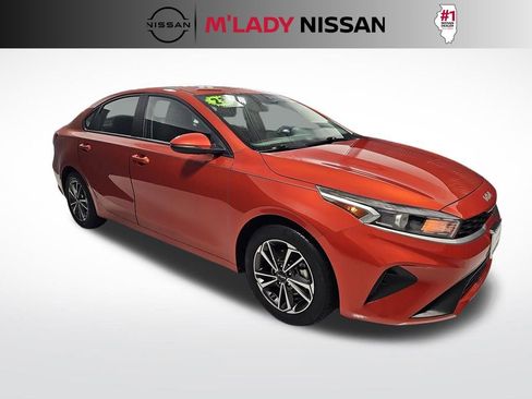 Used 2023 Kia Forte LXS w/ LXS Technology Package image 4