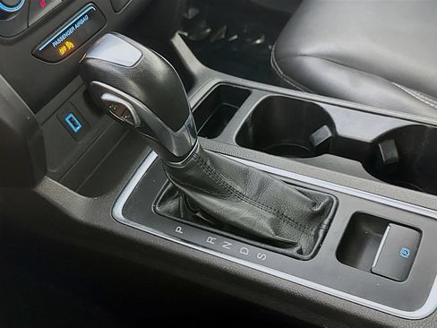 Used 2019 Ford Escape SEL AWD/4WD image 19