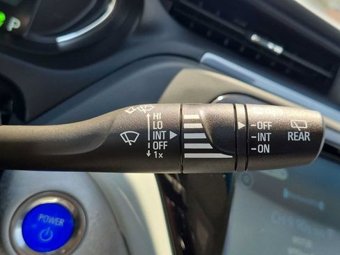 Used 2020 Chevrolet Bolt Premier w/ Infotainment Package FWD image 23
