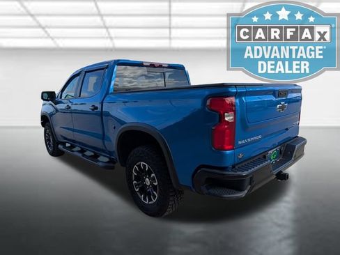 Used 2023 Chevrolet Silverado 1500 ZR2 w/ Technology Package AWD/4WD image 4