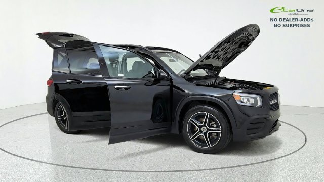 Used 2023 Mercedes-Benz GLB 250 w/ AMG Line image 87