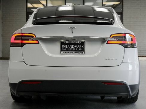 Used 2020 Tesla Model X AWD/4WD image 24