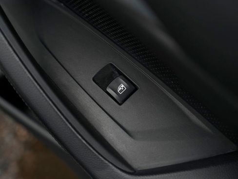 Used 2021 BMW 430i Convertible w/ Premium Package image 33