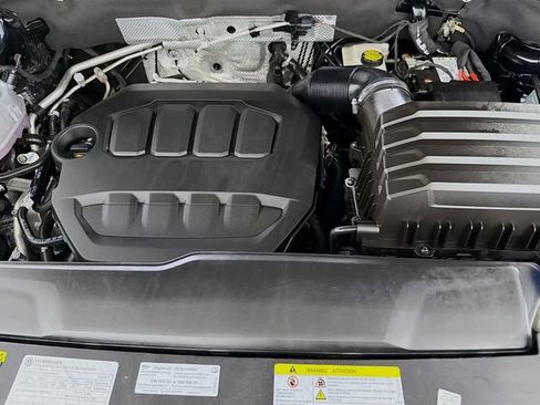 Used 2025 Volkswagen Atlas SEL Premium R-Line AWD/4WD image 34
